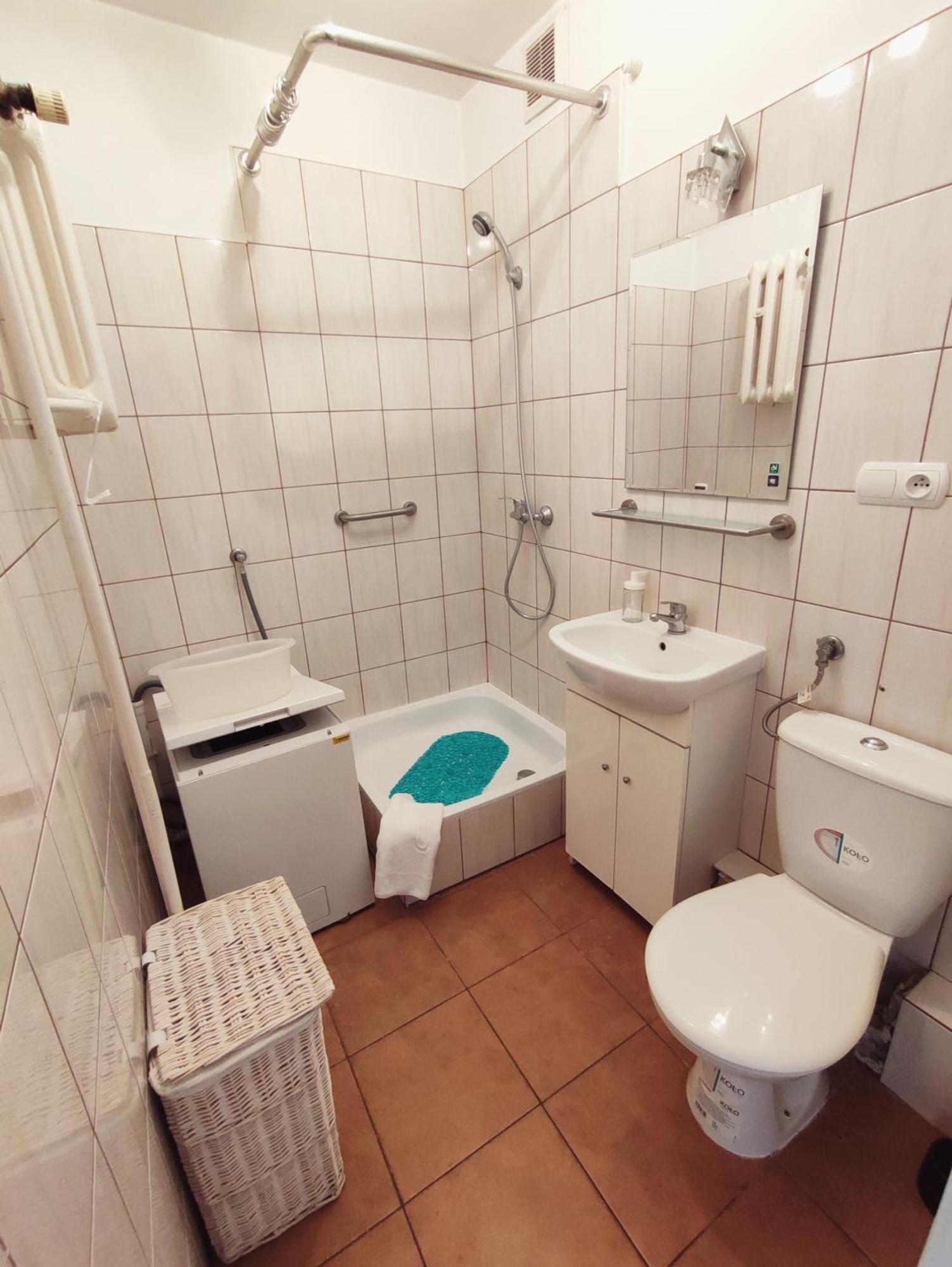 Old House - Przymorze - 2,5 Km Do Plazy I Morza Apartment Gdansk Exterior photo